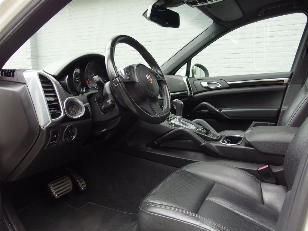 Porsche Cayenne 2010 S 4.8L V8 / Zeer mooi / BTW Auto, Auto's, Porsche, Automaat, Zwart, Wit, Bedrijf