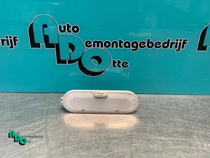 Eclairage intérieur avant d'un Renault Twingo (Twingo 07-), Autos : Pièces & Accessoires, Renault, -, 3 mois de garantie, Utilisé