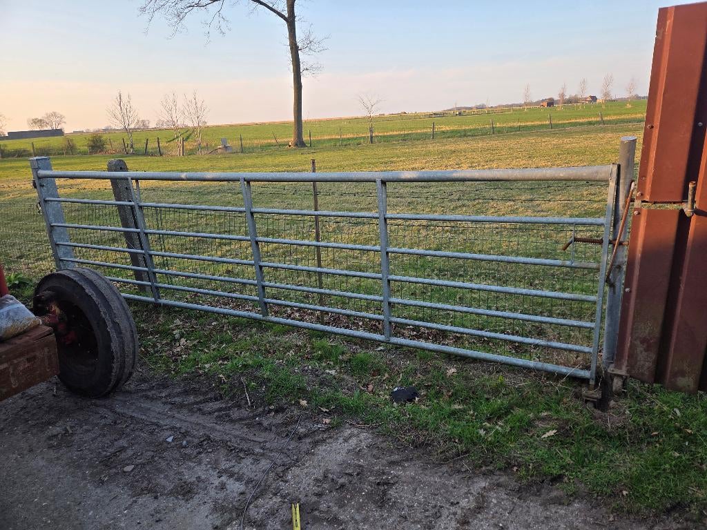 Gegalvaniseerd hekken hek in galva, Tuin en Terras, Ophalen, Met poort, Overige typen, Zo goed als nieuw