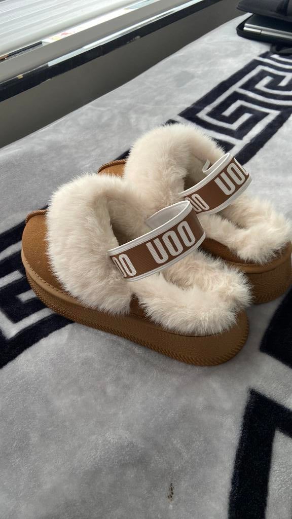 Mooie ugss voor de meiden. Maatje 37, Enlèvement, Comme neuf