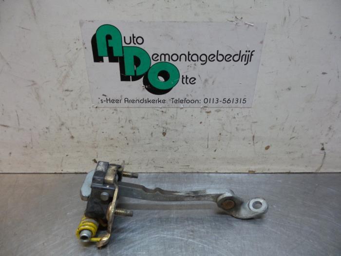 Deurvanger 2Deurs links van een Renault Clio (Clio 2 01-), Gebruikt, -, Renault, -