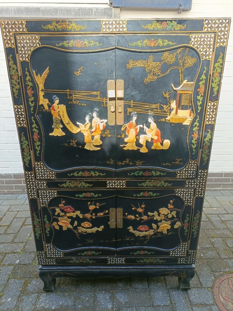 Chinees zwart lackkast, oosters meubel, japans style tv kast, Antiek en Kunst, Ophalen