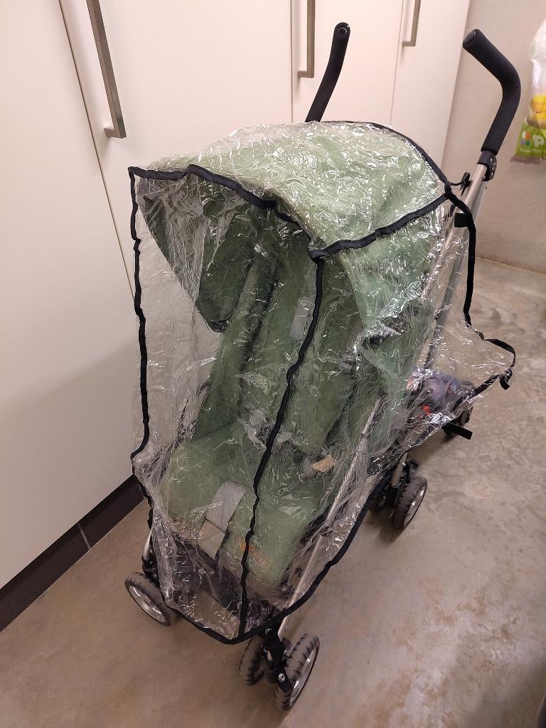 compacte buggy met meerijdplankje + regenhoes, Kinderen en Baby's, Buggy's, Ophalen, Gebruikt, Koelstra, Zonnekap