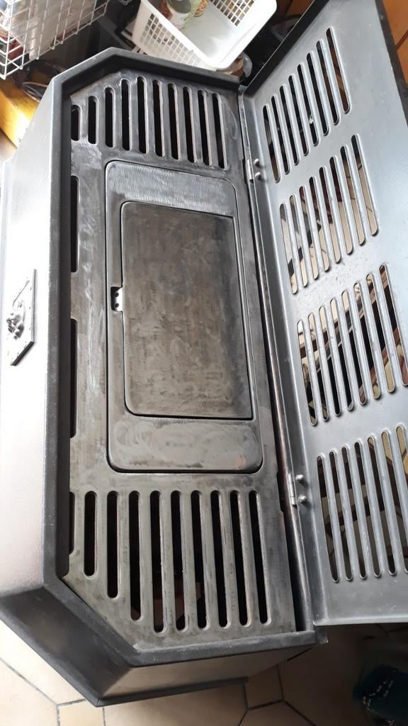 Poile aux  charbon et bois, Enlèvement, Utilisé