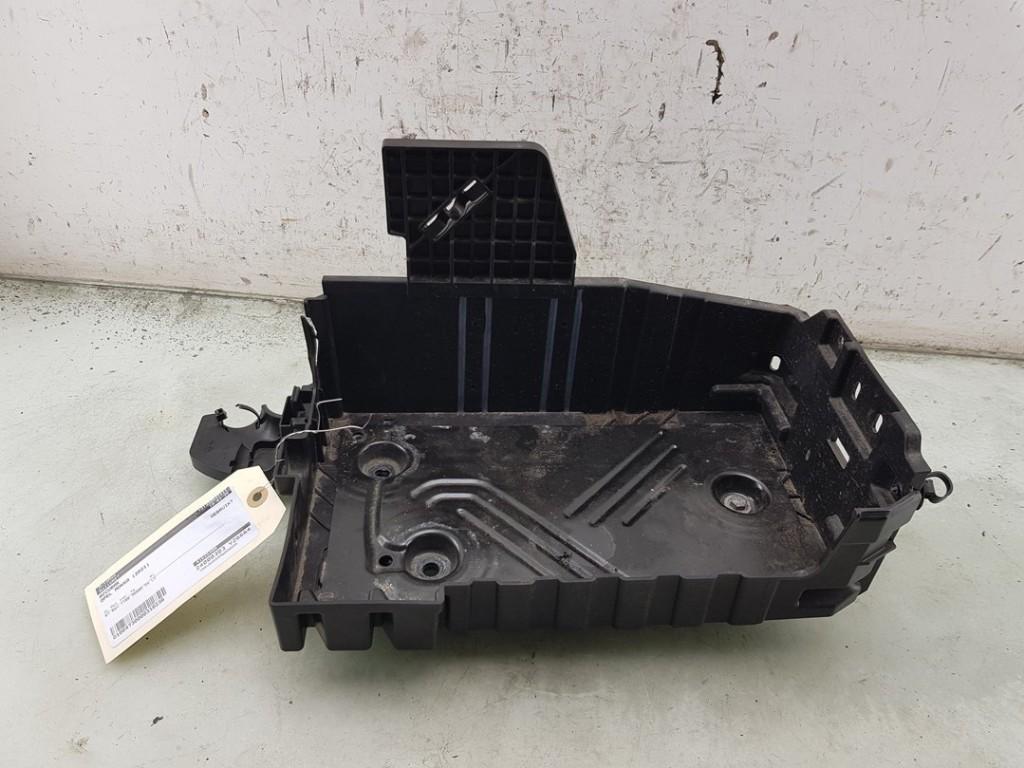 BAC A BATTERIE Opel Mokka (|9830928180|9823533180|), Utilisé, Opel