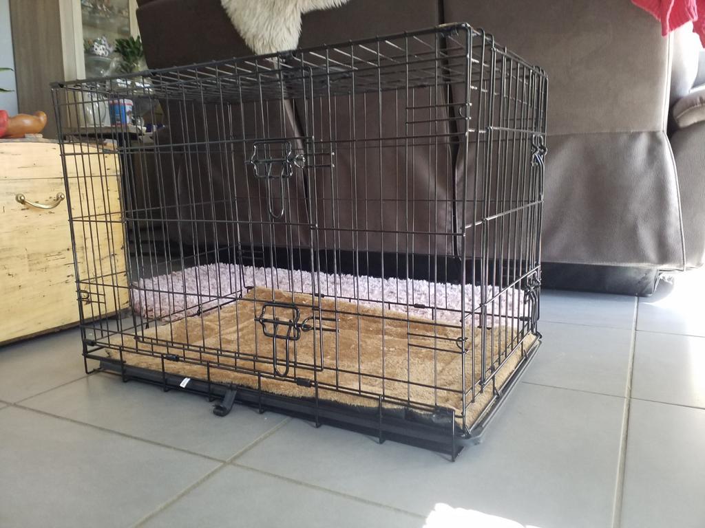 Hondenbench+kussentje, Dieren en Toebehoren, Hondenhokken, Ophalen