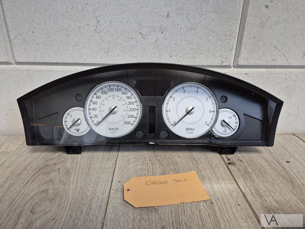 Chrysler 300c 300 c tellerklok cockpit 2004 - 2010 €50, Utilisé, -, -, Enlèvement ou Envoi