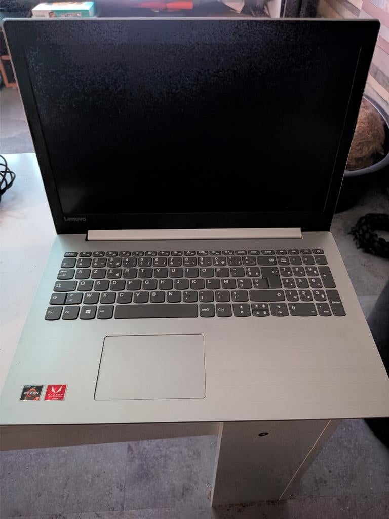 Lenovo IdeaPad 330-15ARR – Ryzen 5 / 16GB RAM / SSD, Informatique & Logiciels, Enlèvement, 16 GB, SSD