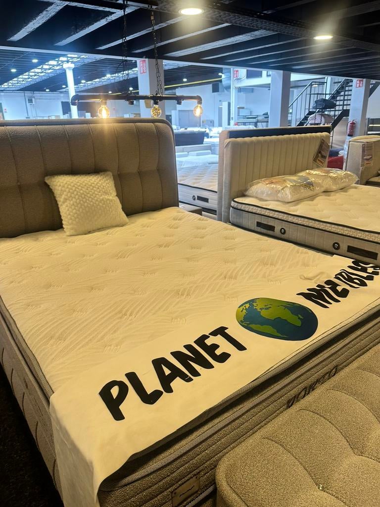 LIT JAMAIS UTILISÉ, Maison & Meubles, Chambre à coucher | Lits boxsprings, Neuf, Brun, Enlèvement, 200 cm