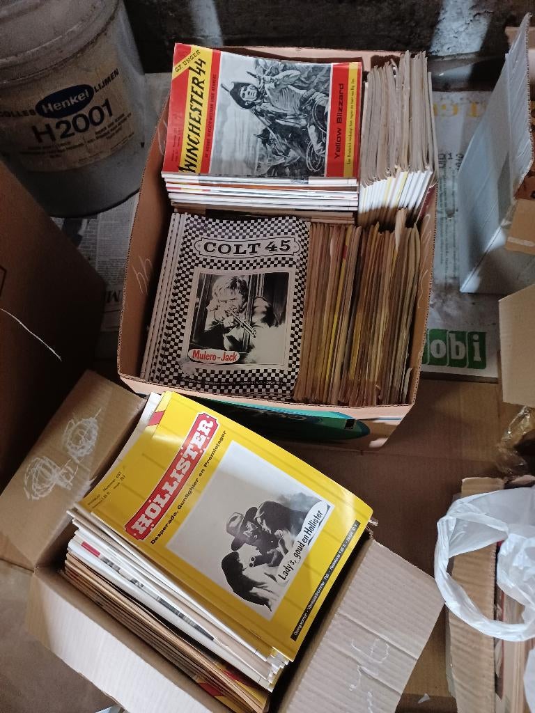 colt45,winchester44,hollister..., Ophalen, Gelezen