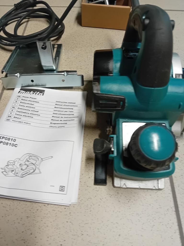 Raboteuse Makita KP0810c, Enlèvement