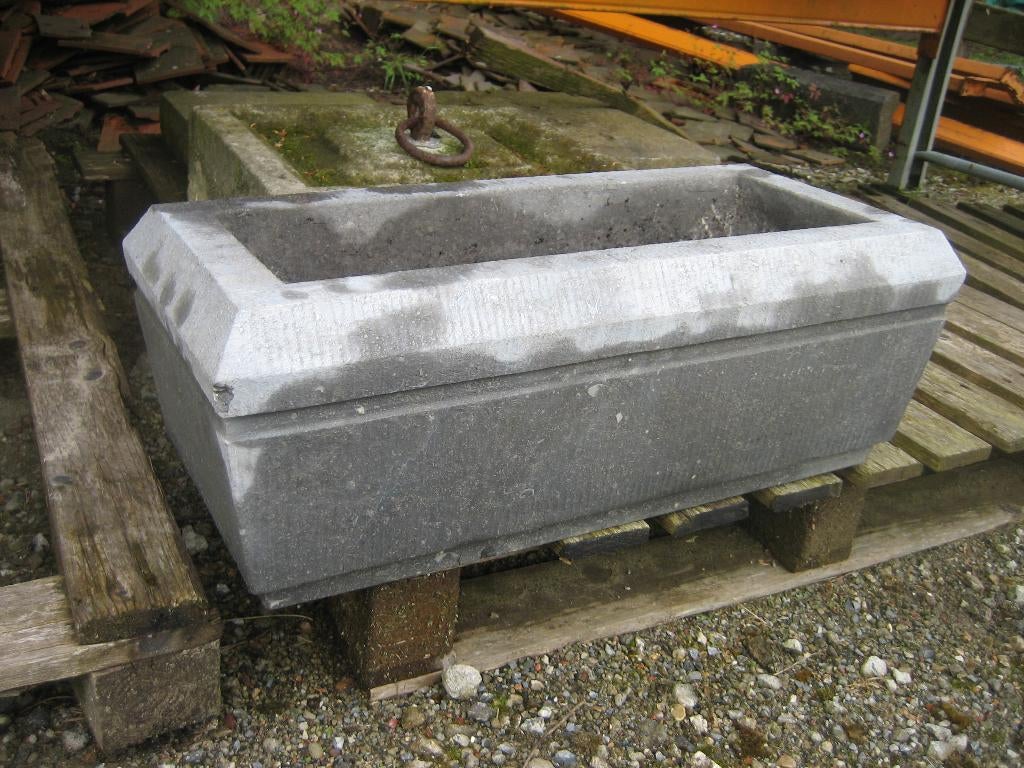 mooie oude arduinen pompbak,handenwasser, Enlèvement