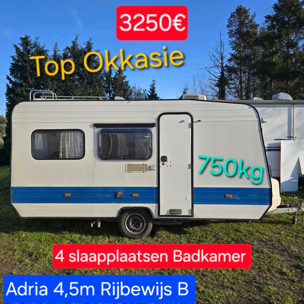 Caravan Adria 750kg Rijbewijs B 4 slaapplaatsen Badkamer 5m, Caravans en Kamperen, Caravans, 2 aparte bedden, Bedrijf, Treinzit