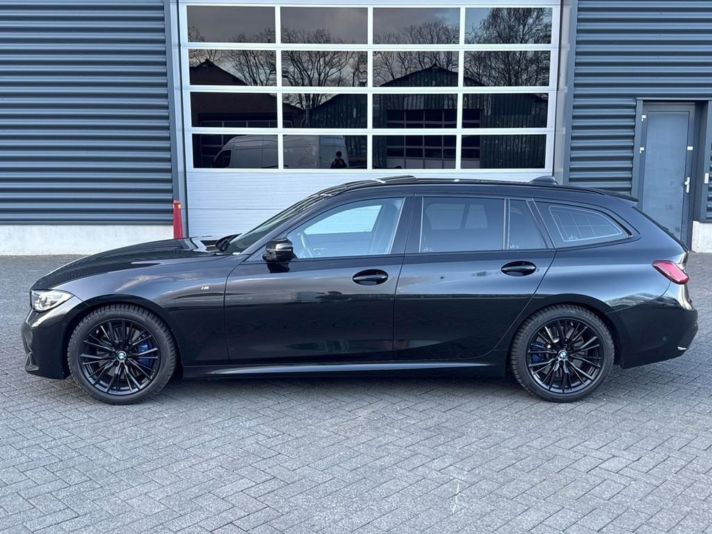 BMW 3-serie Touring 330i High Executive Edition, M-pakket, h, Auto's, BMW, Automaat, Achterwielaandrijving, 4 cilinders, Zwart