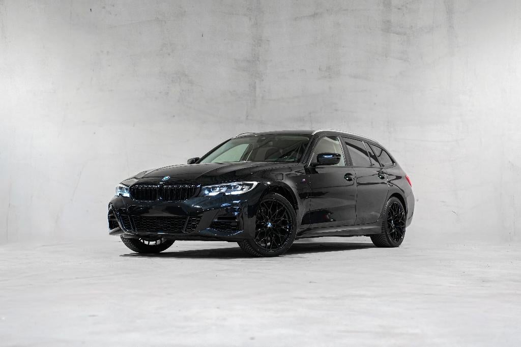 BMW 320e M PACK | X-DRIVE | PACK 340i | 19' M | TVA, Testrit aan huis, 1995 cc, 4 cilinders, Alcantara