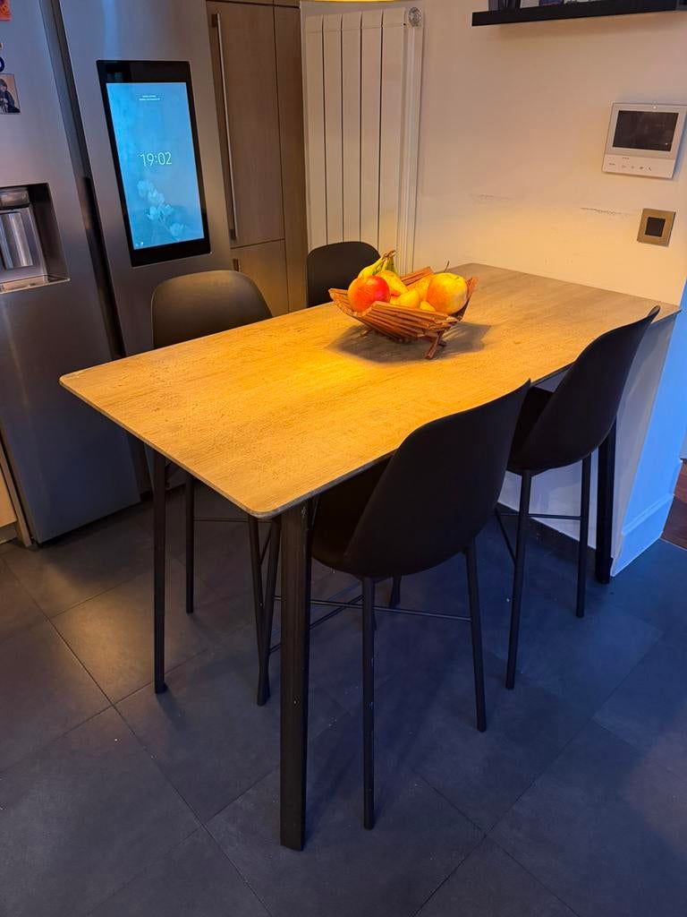 Table haute style bar avec 4 tabourets, -, Table haute style bar avec 4 tabourets, Enlèvement, Métal