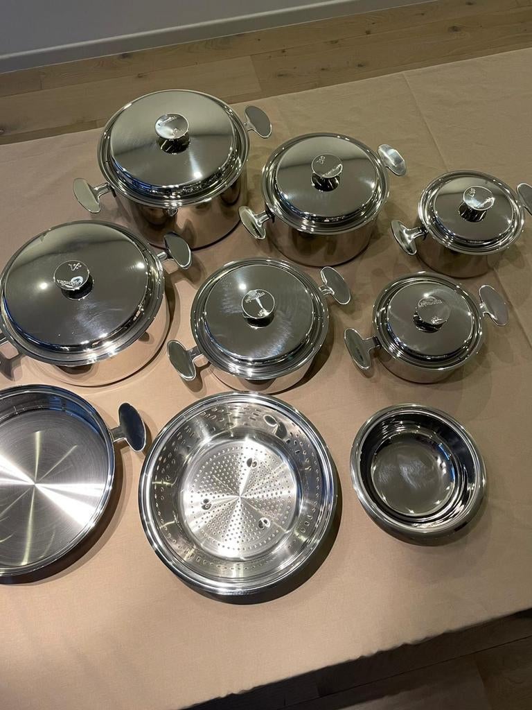 Nouveau set de casserole Vanstahl 17 pièces, Neuf, Inox, Enlèvement, Plaque céramique