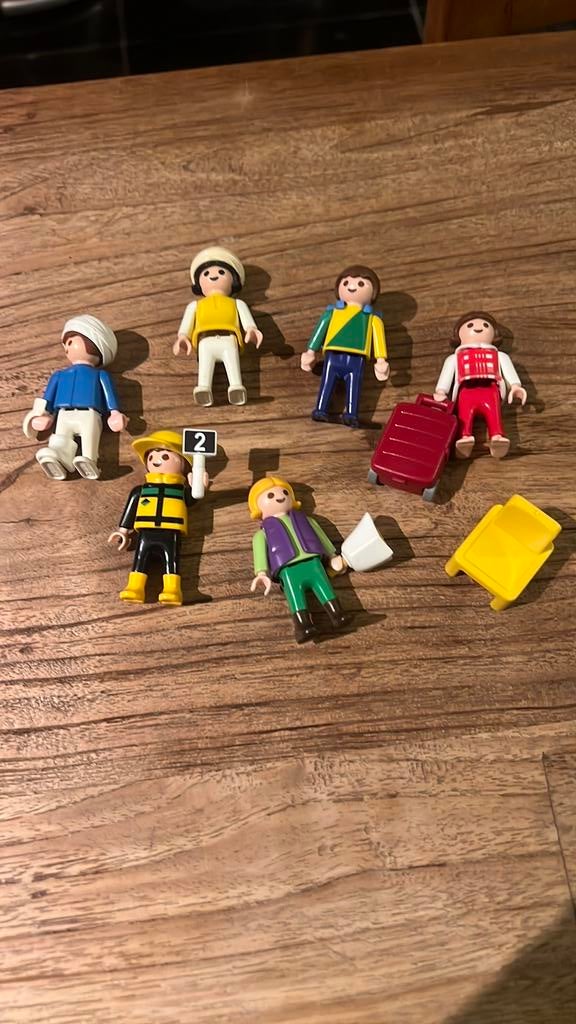 Playmobil 6 kindjes met attributen, Ophalen of Verzenden, Zo goed als nieuw