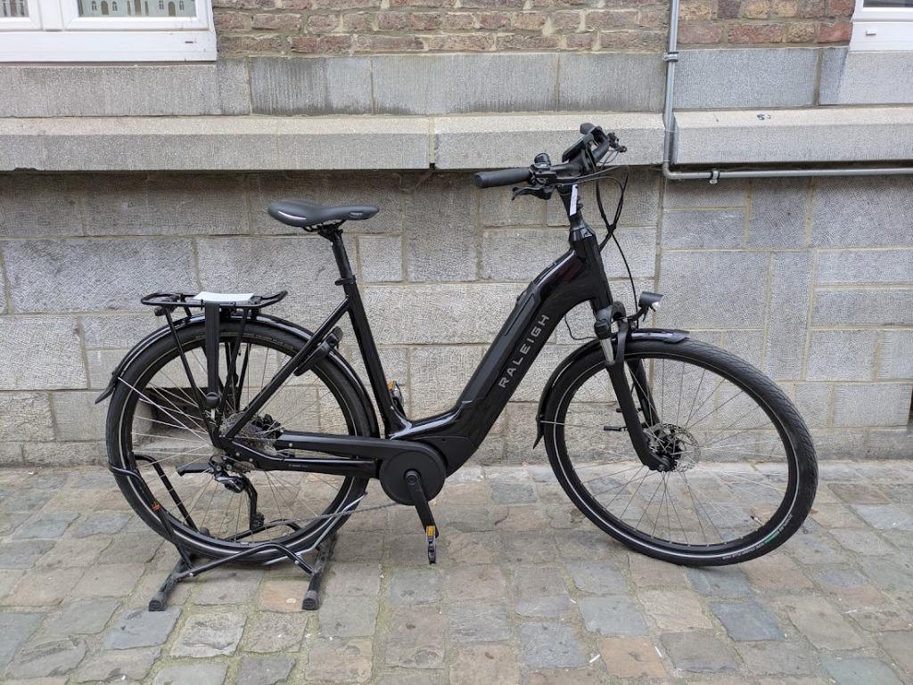 Vélo électrique Raleigh BES2 taille 56cm NEUF avec GARANTIE, Neuf, Autres marques, 50 km par batterie ou plus, Enlèvement