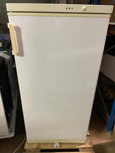 Diepvries Zanker GS2311, Gebruikt, 120 tot 140 cm, Minder dan 60 cm, Vrijstaand