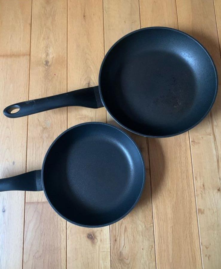 Lot - 2 poêles Ernesto anti-adhésives noires, Enlèvement ou Envoi, Plaques à induction, Utilisé, Autres matériaux