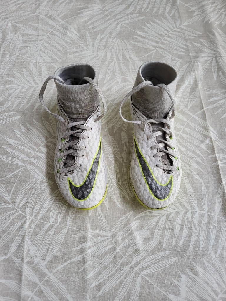 Voetbalschoenen (maat 32), Sport en Fitness, Voetbal, Ophalen, Gebruikt