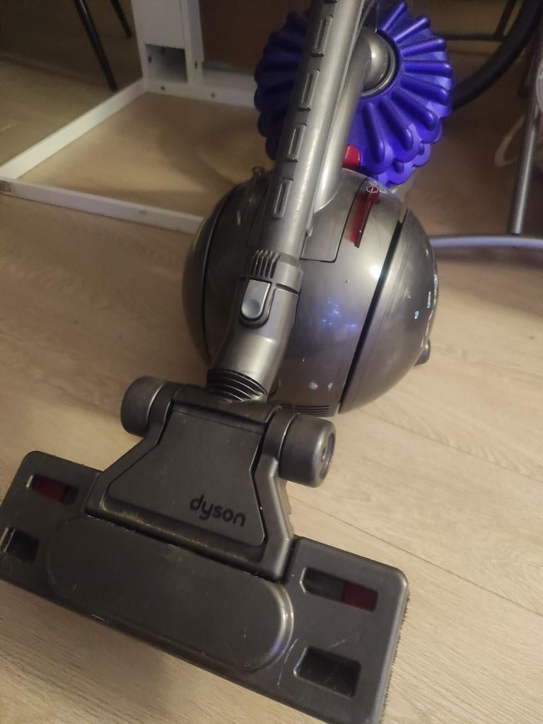 Dyson Cinetic D52 allergy musclehead, Ophalen, Gebruikt, Stofzuiger