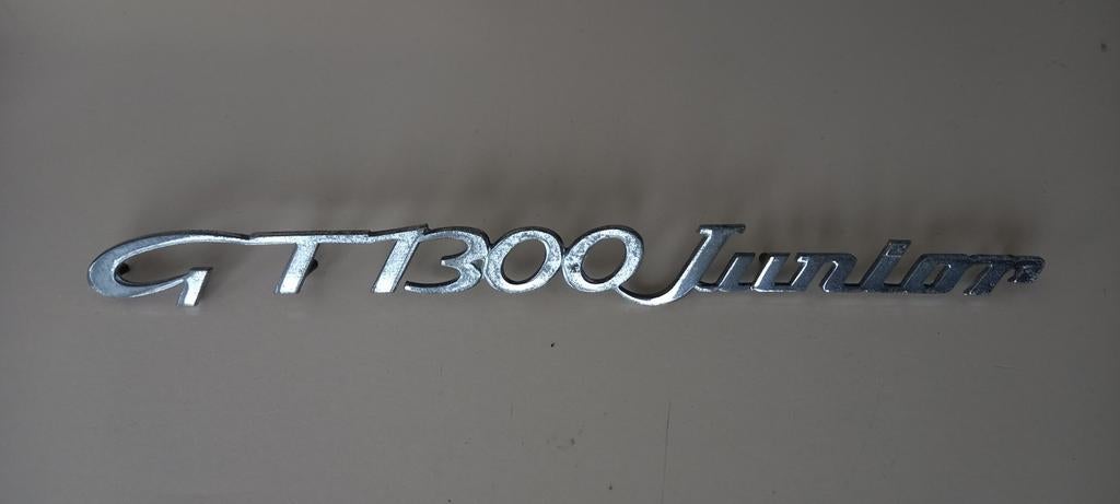 Alfa Romeo gt 1300 junior sigle, Enlèvement ou Envoi, Utilisé, Alfa Romeo