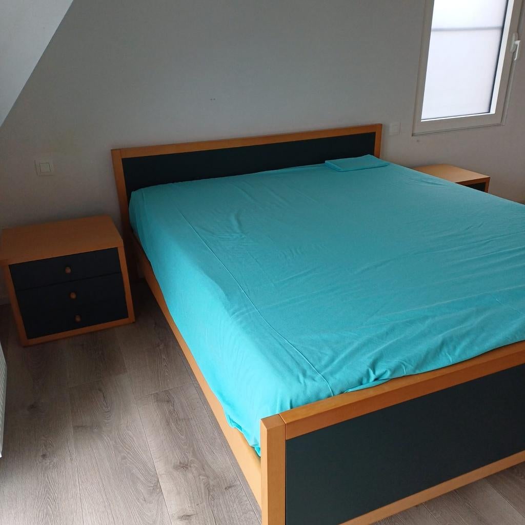 Bed 2-pers + 2 nachttafels, Huis en Inrichting, Ophalen