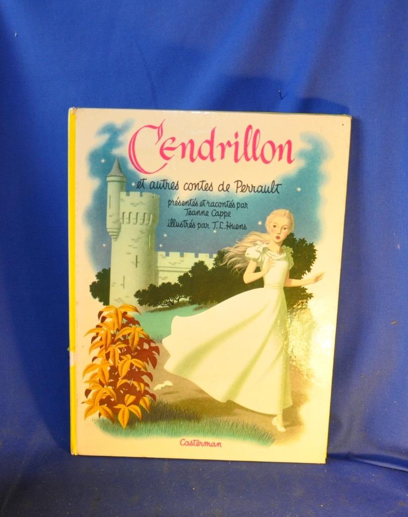 livre de 4 contes pour enfant de charles perrault (x2096), Livres, Enlèvement ou Envoi, Utilisé, Charles Perrault