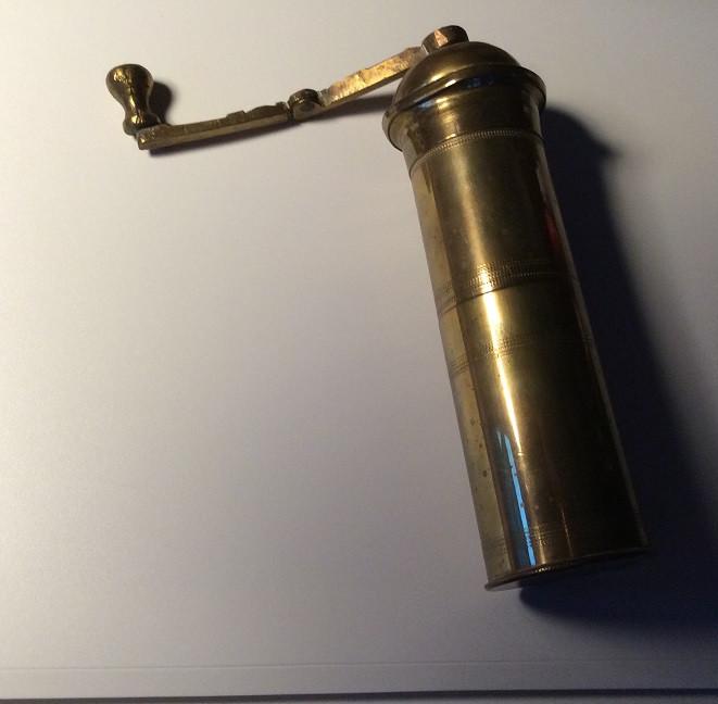 oude koperen koffie of peper molen, Ophalen of Verzenden