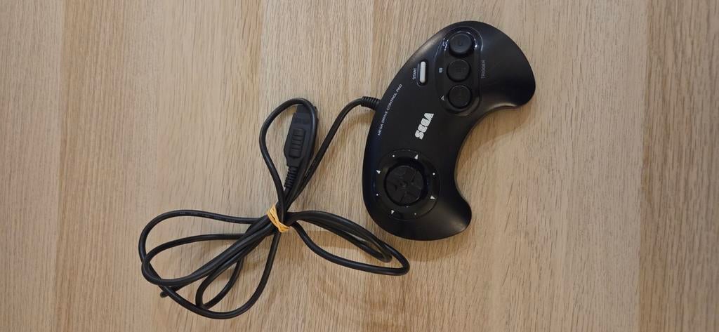 manette sega mega drive 2, Consoles de jeu & Jeux vidéo, Consoles de jeu | Sega, Utilisé, Mega Drive, Enlèvement