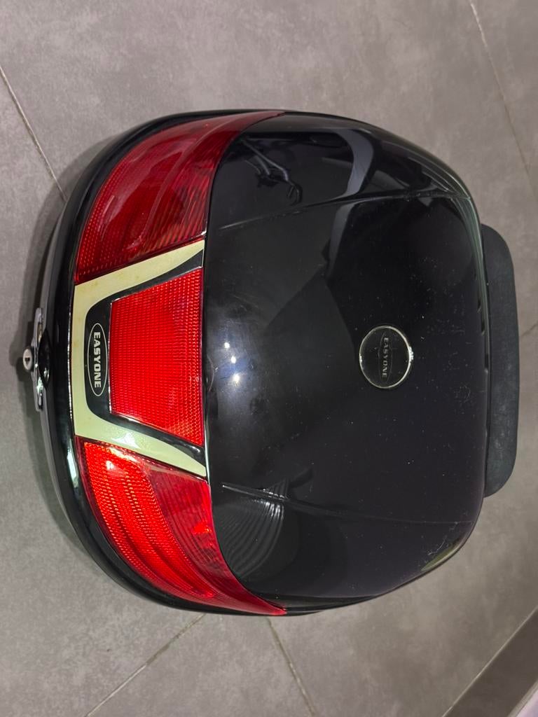 Motorkoffer met montageplaat, Ophalen of Verzenden, Zo goed als nieuw