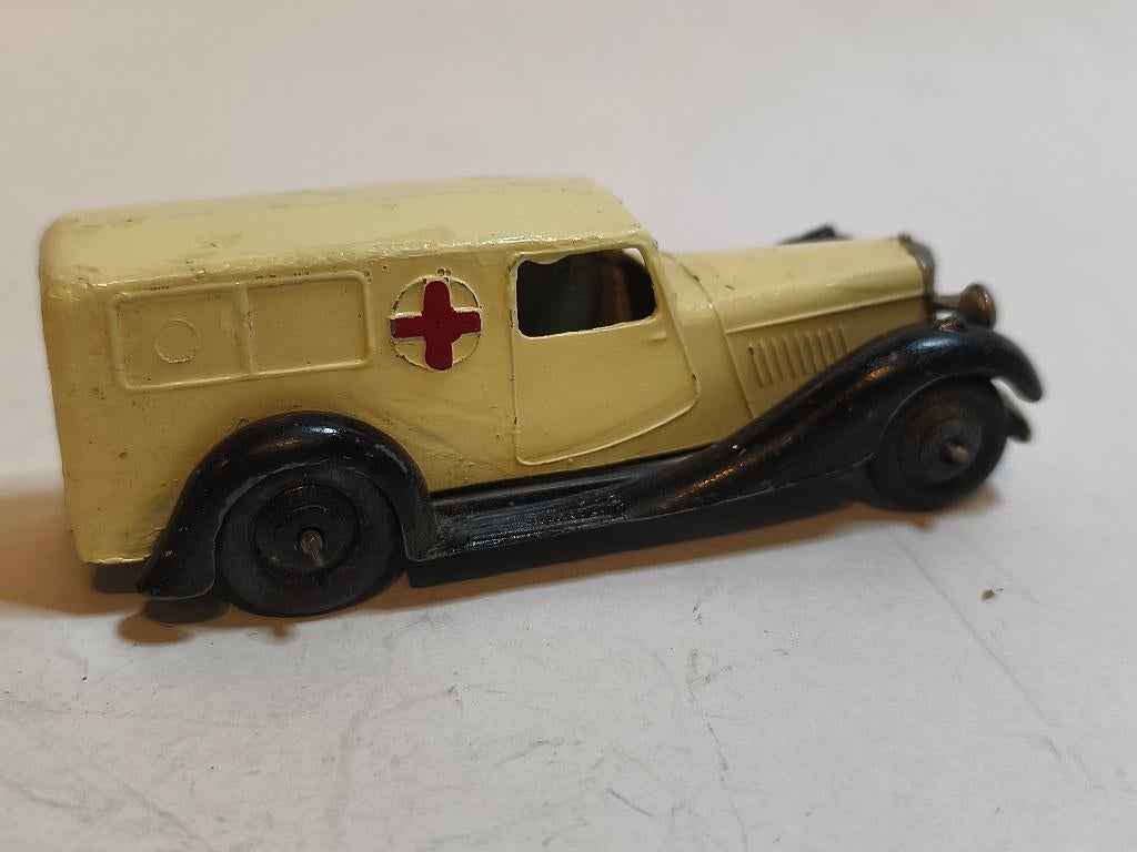 DINKY TOYS UK BENTLEY AMBULANCE REF 30F, Enlèvement ou Envoi, Utilisé, Voiture, Dinky Toys