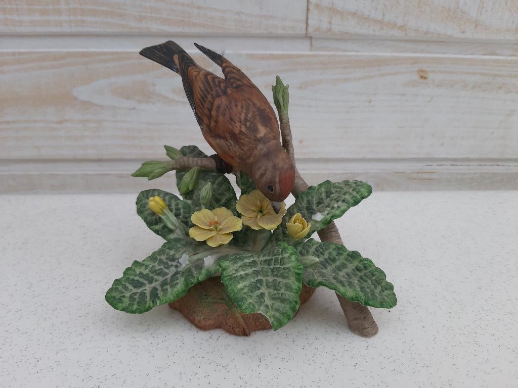 Oiseau en porcelaine. La linotte mélodieuse. Franklin Mint., Enlèvement, Comme neuf