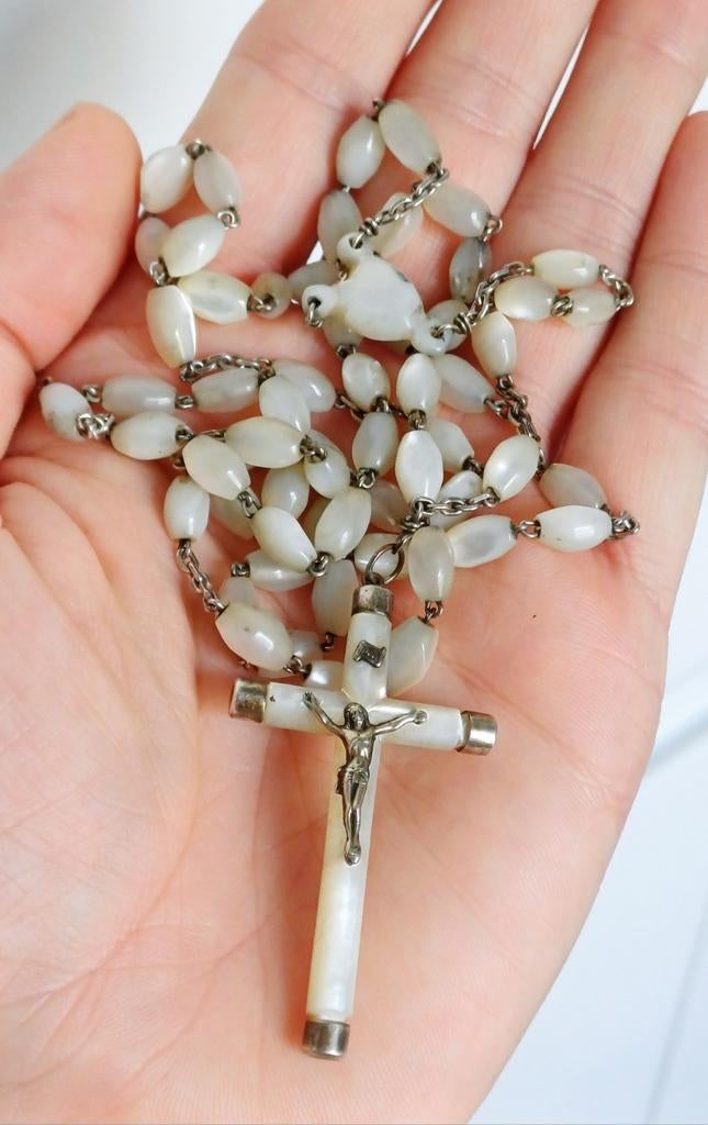 Grand paternoster, argent et nacre, Enlèvement ou Envoi, Argent