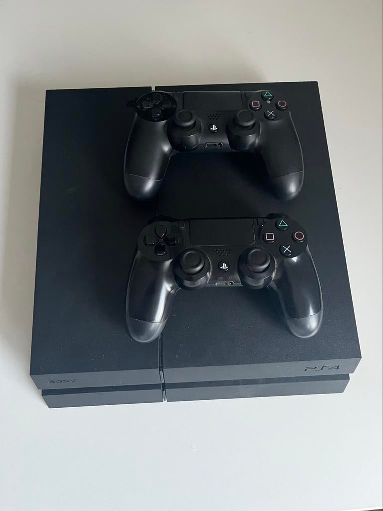 PlayStation 4 1TB met games, Ophalen, Zo goed als nieuw, Met 2 controllers