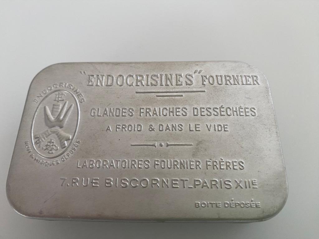 Boîte à pilules vintage en étain "Endocrisines Fournier", Collections, Enlèvement ou Envoi, Utilisé, Autre, Autres marques
