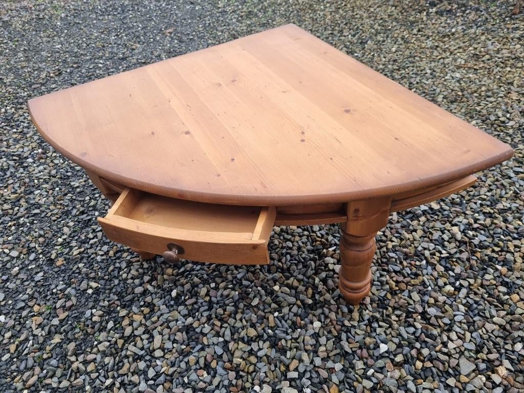 Massieve bijzet-hoek-tafel, Ophalen, Minder dan 45 cm, Gebruikt, 75 cm of meer
