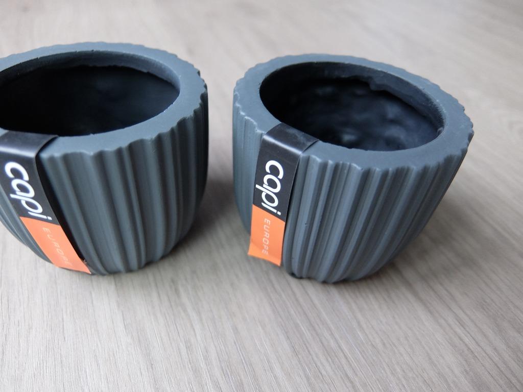 Capi - Set 2 kleine bloempotjes antracietkleur. Nieuw, Tuin en Terras, Kunststof, Rond, Binnen, Nieuw