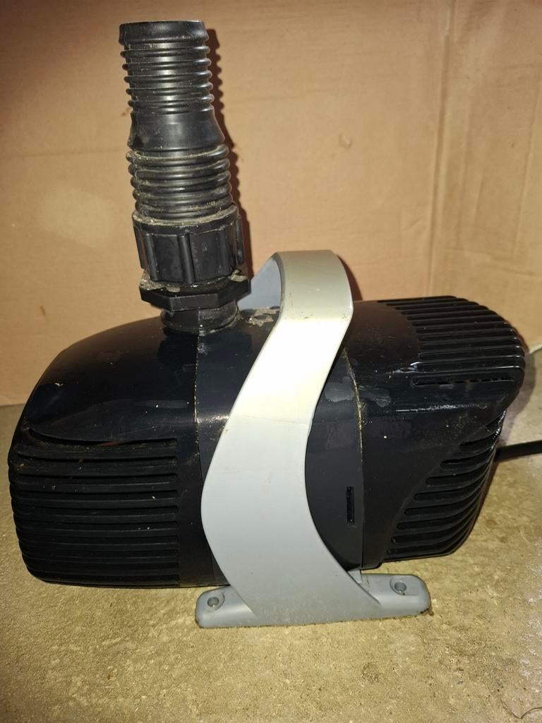 Pompe pour bassin, Enlèvement, Utilisé