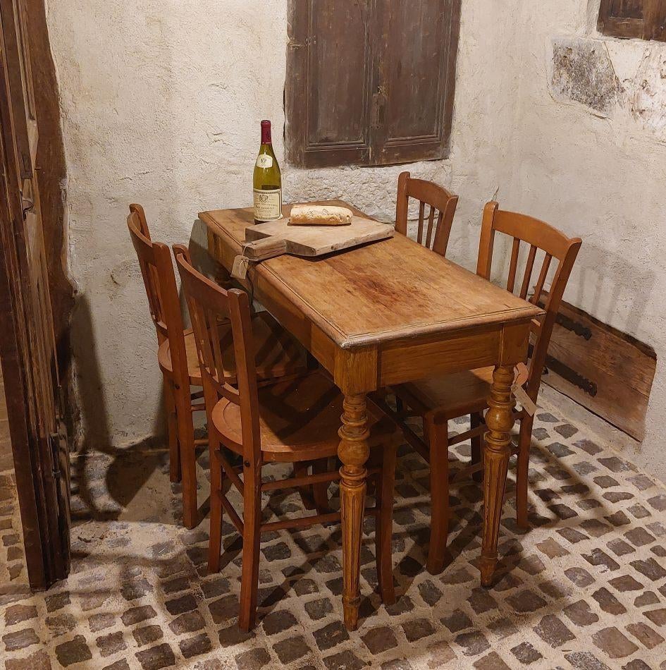 decoratief antiek smal tafeltje  cafetafeltje keukentafeltje, Ophalen