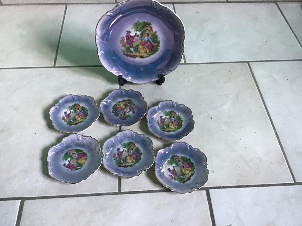 Sous verres, Antiquités & Art, Enlèvement