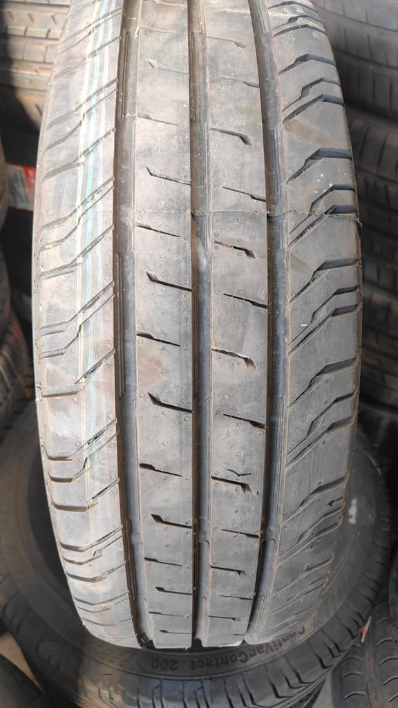 205/65r15c continental 80€ par pièce avec assemblage et équi, Enlèvement ou Envoi