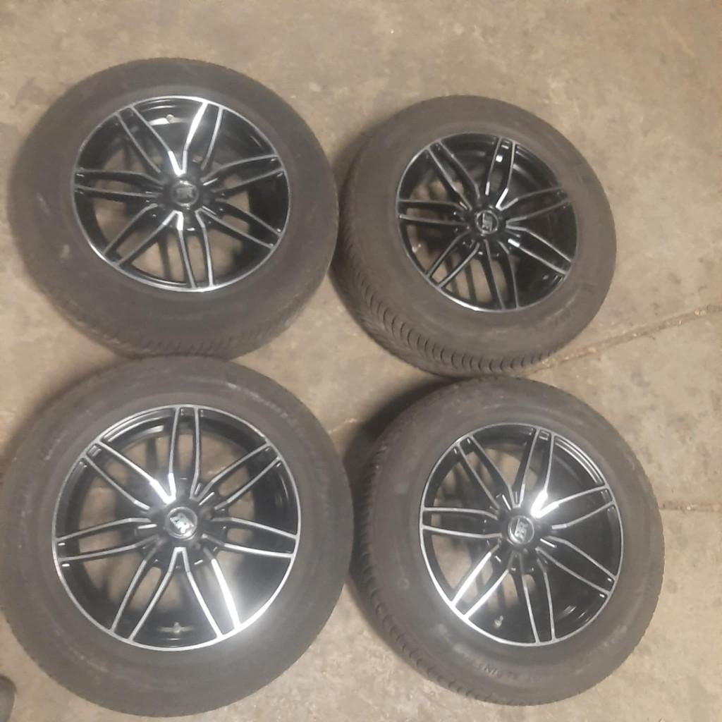 jantes alu 5x108 7.5j17'' avec 4 bons pneus neige 225 65 17, Auto-onderdelen, Banden en Velgen, Banden en Velgen, Winterbanden