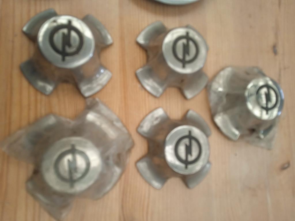 5 naafkappen Opel oldtimer, Ophalen, Zo goed als nieuw