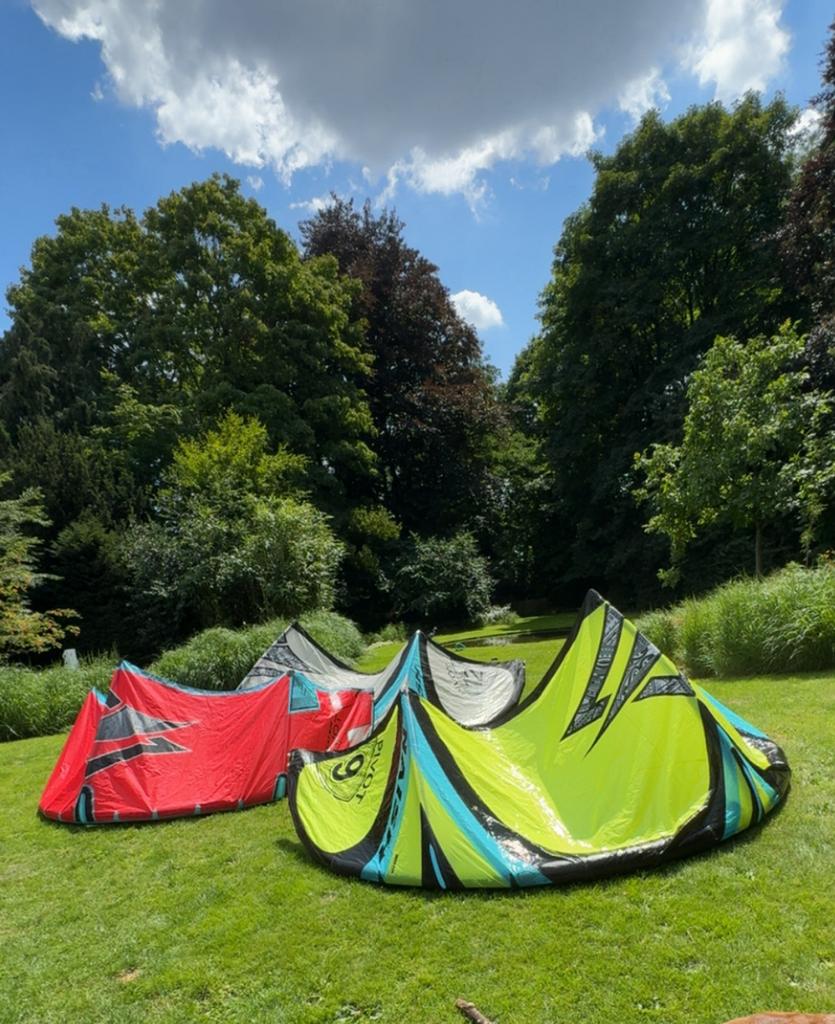 Naish pivot 7, 9 en 12   (2023 en 2024), Enlèvement, Comme neuf, Kite