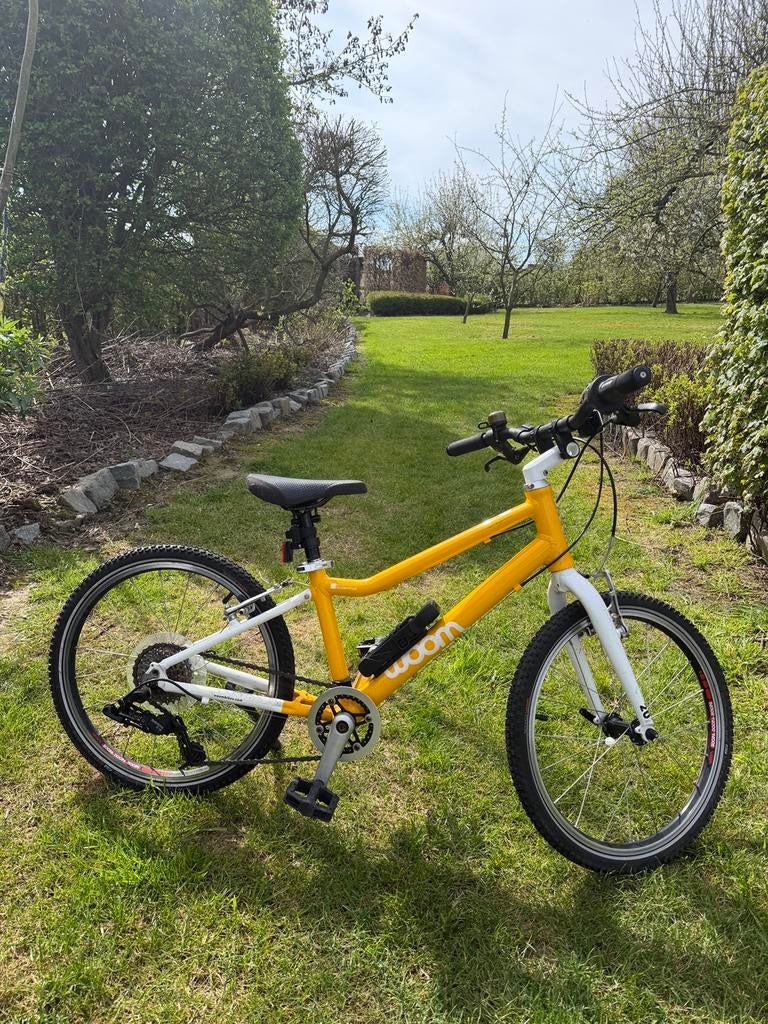 Woom 4, Fietsen en Brommers, Fietsen | Kinderfietsjes, Ophalen, Zo goed als nieuw
