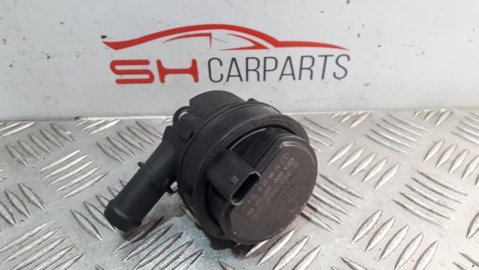 Extra waterpomp van een Mercedes B-Klasse, Gebruikt, -, Ophalen of Verzenden, -