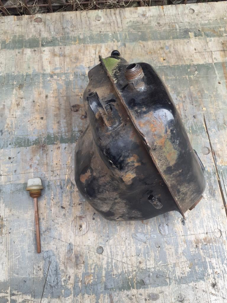 Yamaha XTZ750 Super Tenere olietankje, Ophalen, Gebruikt